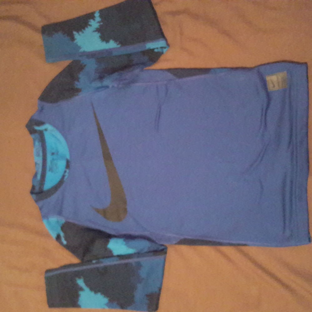Nike Pro Hyperwarm fitted